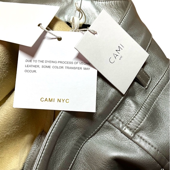 NWT CAMI NYC Hanie Silver Metallic 5 Pocket Jeans Straight Cropped Leg SZ 10 - Picture 11 of 13